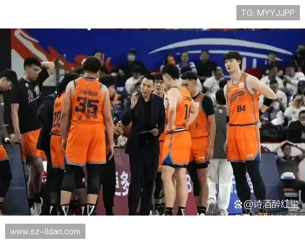 广东宏远与浙江稠州激战正酣 谁能笑到最后争夺CBA总冠军荣耀 广东宏远与浙江稠州激战正酣 谁能笑到最后争夺CBA总冠军荣耀