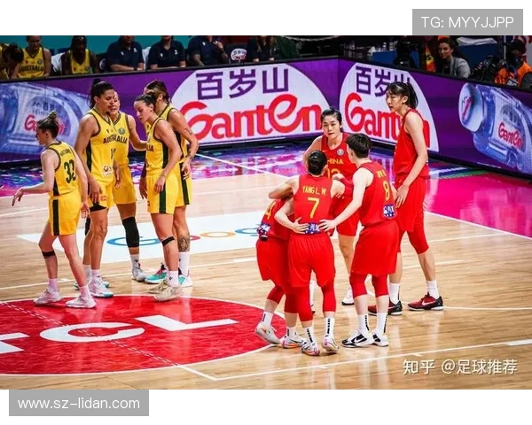 岐阜队与水户蜀葵的激烈对决展现足球魅力与团队精神 岐阜队与水户蜀葵的激烈对决展现足球魅力与团队精神